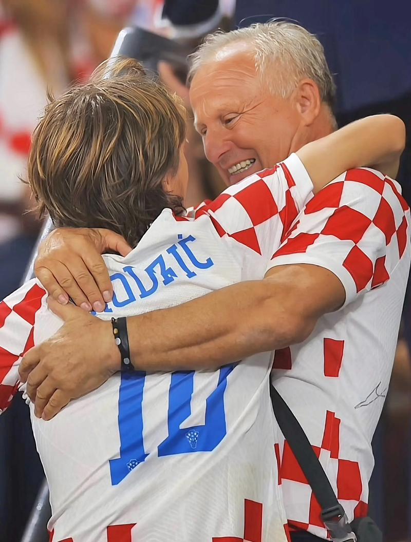 美记：热火拥有相当多资产可换字母哥，报价比许多球队都更好