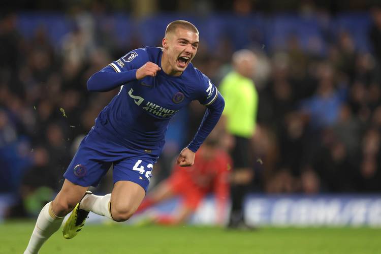 马卡：与中东和俄罗斯不同，美资正在通过收购改变欧洲足球