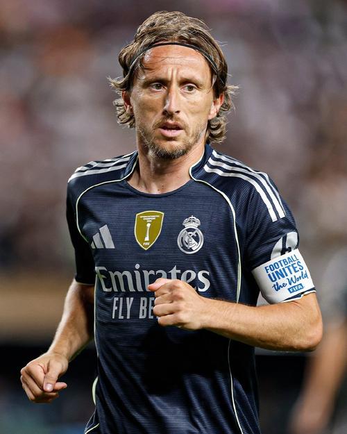 媒体人：今天于汉超将前往教练员培训班报到